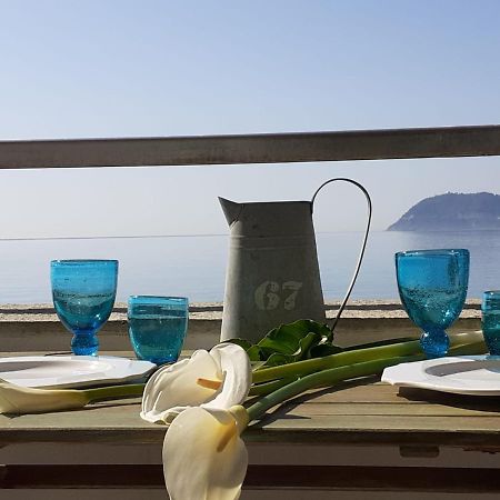Cadorna Fronte Mare Apartment Alassio Ngoại thất bức ảnh