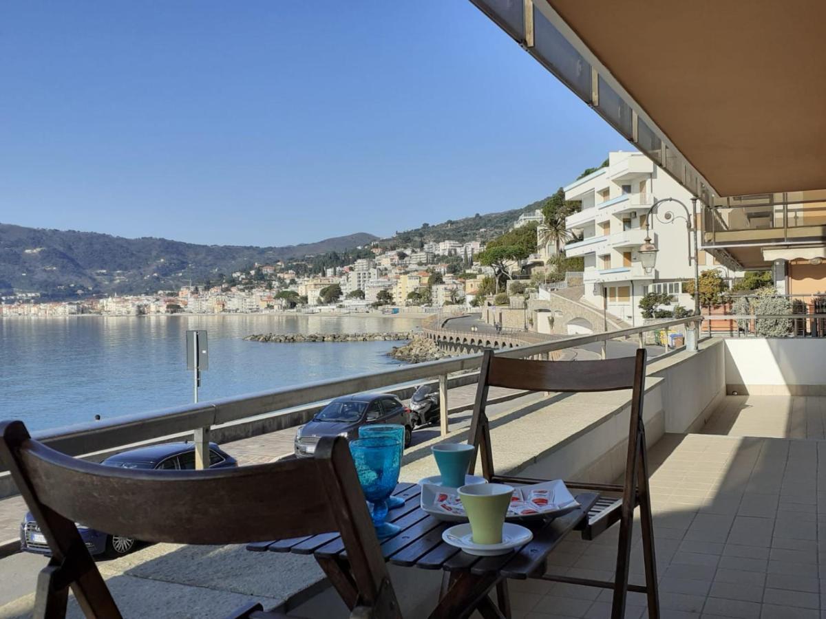 Cadorna Fronte Mare Apartment Alassio Ngoại thất bức ảnh