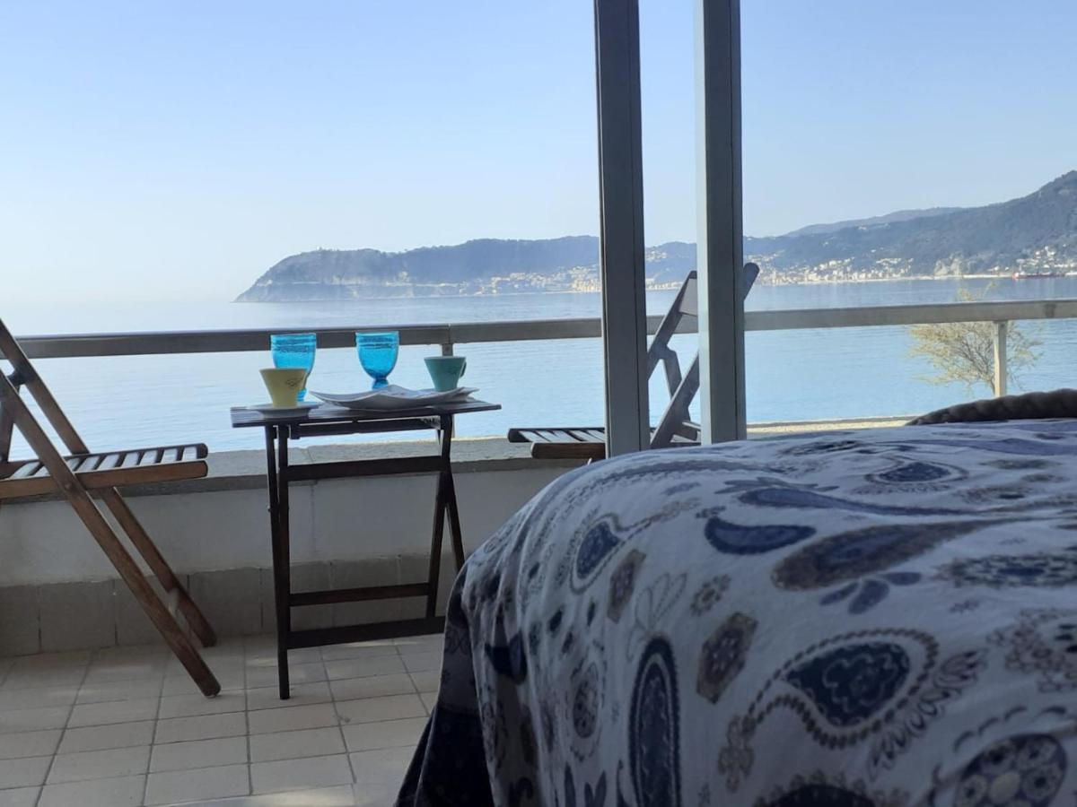 Cadorna Fronte Mare Apartment Alassio Ngoại thất bức ảnh