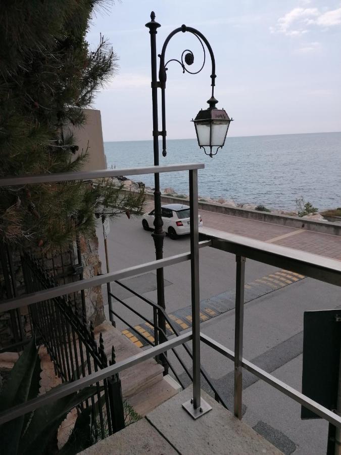 Cadorna Fronte Mare Apartment Alassio Ngoại thất bức ảnh