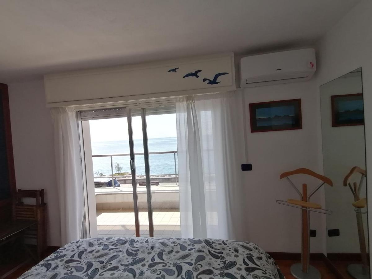 Cadorna Fronte Mare Apartment Alassio Ngoại thất bức ảnh